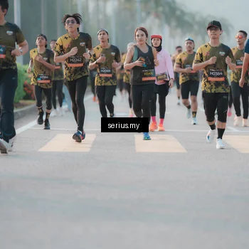 Runner Photo 6377975