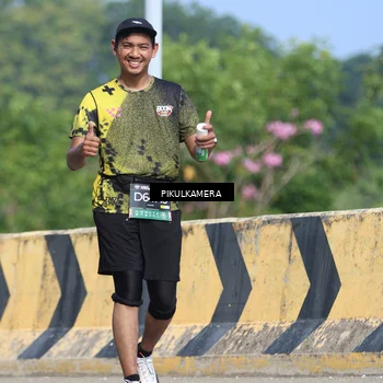 Runner Photo 6378177