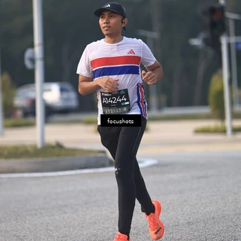 Runner Photo 6378282