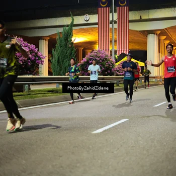 Runner Photo 6378302