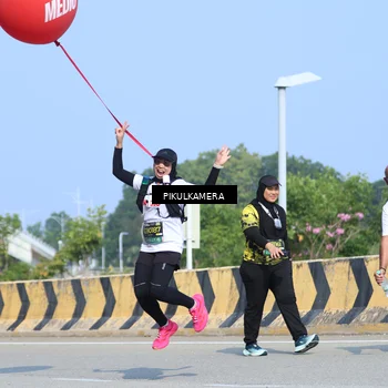 Runner Photo 6378324
