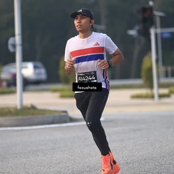 Runner Photo 6378404