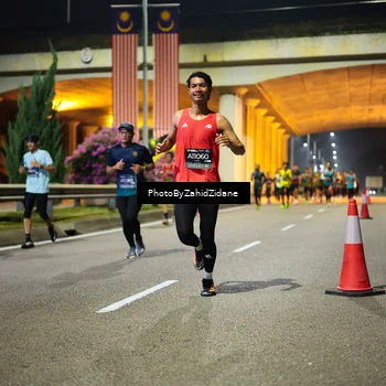 Runner Photo 6378433