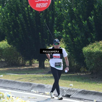 Runner Photo 6378773