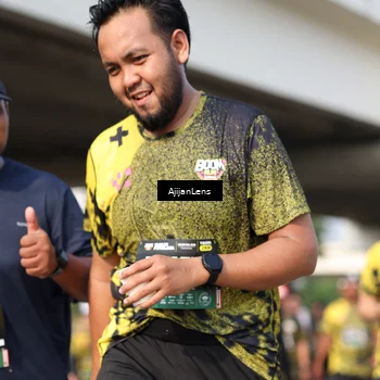 Runner Photo 6378793