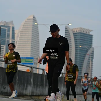 Runner Photo 6378839