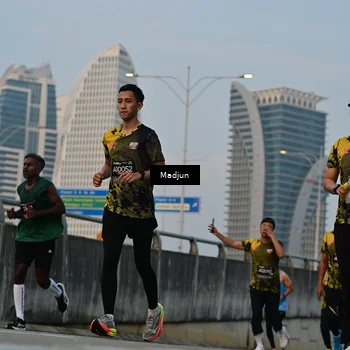 Runner Photo 6378963