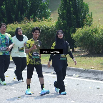 Runner Photo 6378975