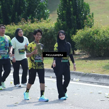 Runner Photo 6378996