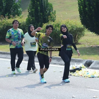 Runner Photo 6379026