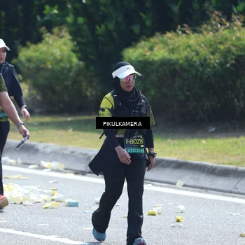 Runner Photo 6379074