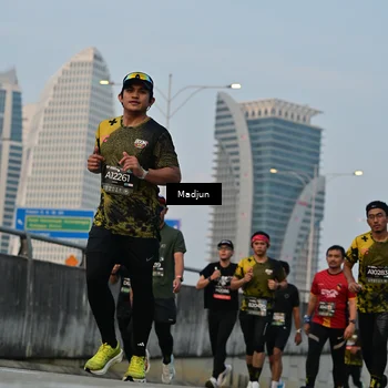 Runner Photo 6379349