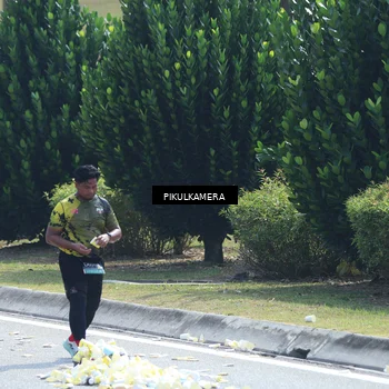 Runner Photo 6379372