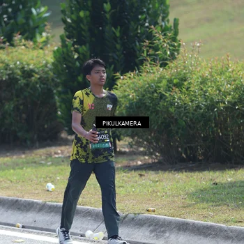 Runner Photo 6379392