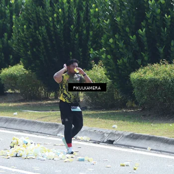 Runner Photo 6379433