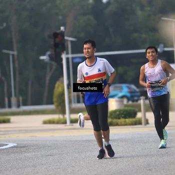 Runner Photo 6379695