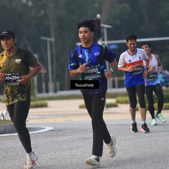 Runner Photo 6379781