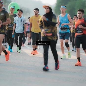 Runner Photo 6379851