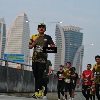 Runner Photo 6379862