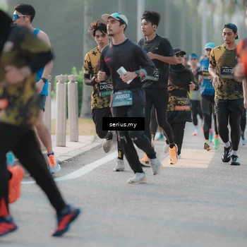 Runner Photo 6379865