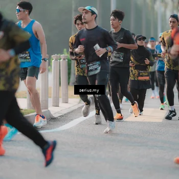 Runner Photo 6379871