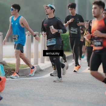 Runner Photo 6379885