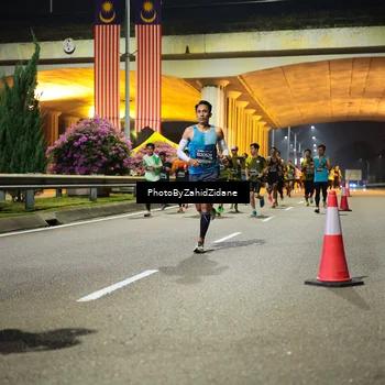 Runner Photo 6379944