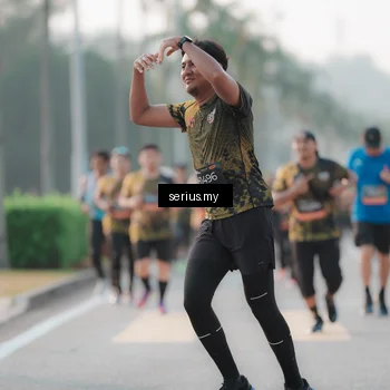 Runner Photo 6379996