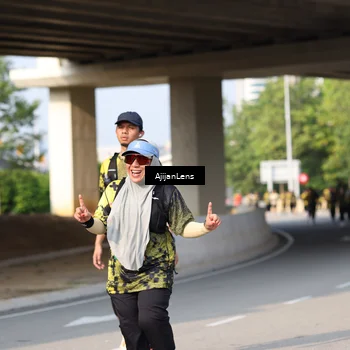 Runner Photo 6380400
