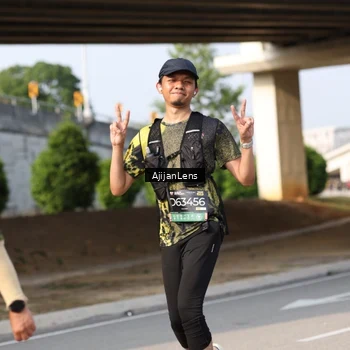 Runner Photo 6380427