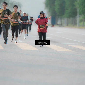 Runner Photo 6381253