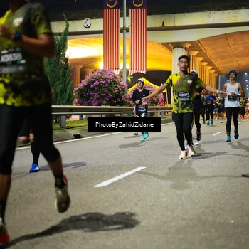 Runner Photo 6381425