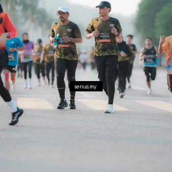 Runner Photo 6381466