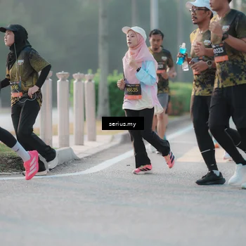 Runner Photo 6381470