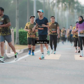 Runner Photo 6381513