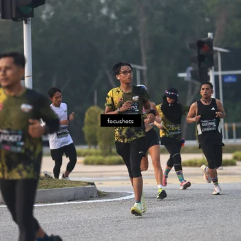 Runner Photo 6382002