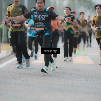 Runner Photo 6382010