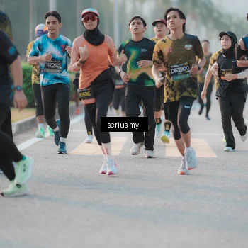 Runner Photo 6382017