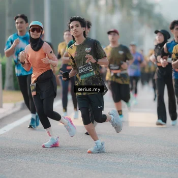 Runner Photo 6382033