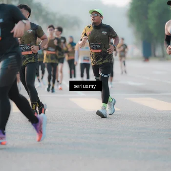 Runner Photo 6382118