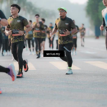 Runner Photo 6382130
