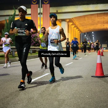 Runner Photo 6382156