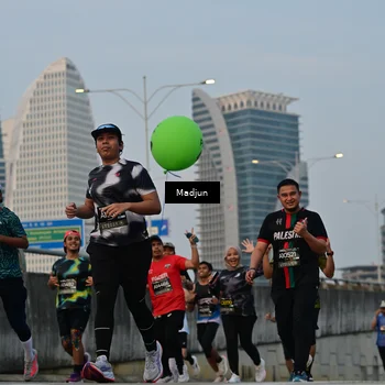 Runner Photo 6382170
