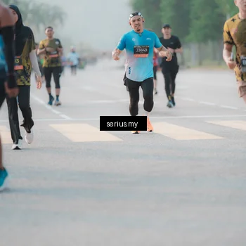 Runner Photo 6382210