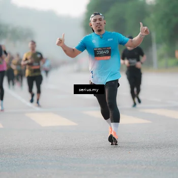 Runner Photo 6382242
