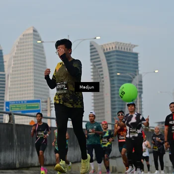 Runner Photo 6382321