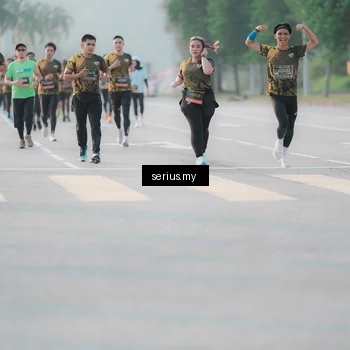 Runner Photo 6382334