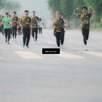 Runner Photo 6382344