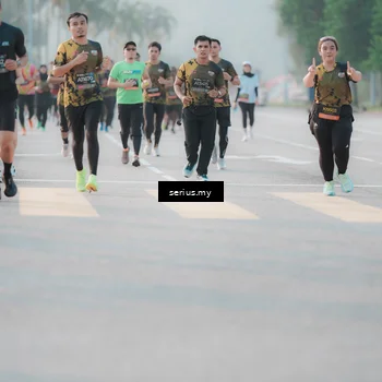 Runner Photo 6382356