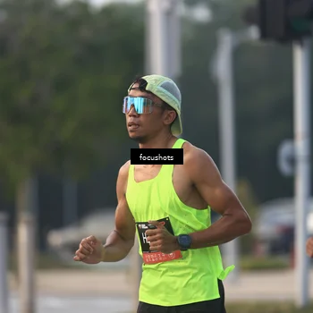 Runner Photo 6382478